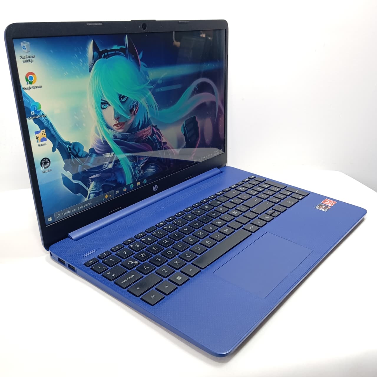 HP AMD RYZEN 5 5500U 12 CORES/ 8GB RAM / VIDEO RADEON HD / 256GB SSD